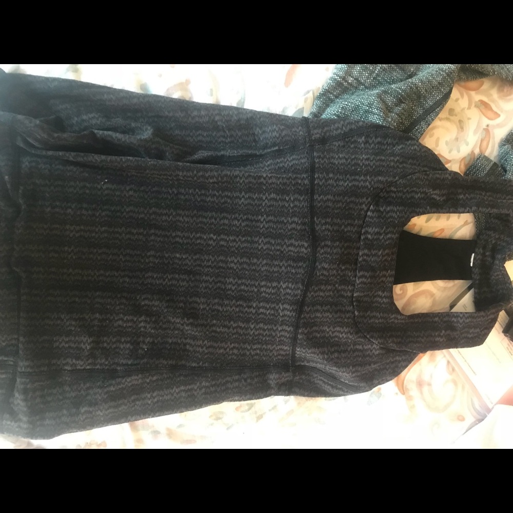 Lululemon tank top